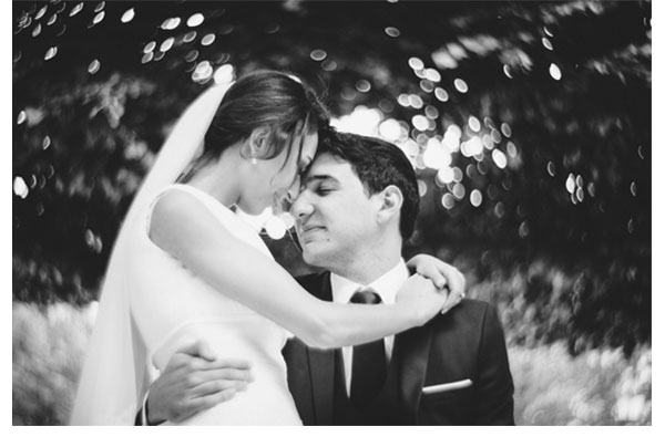 Save The Date With The New Petzval Lens