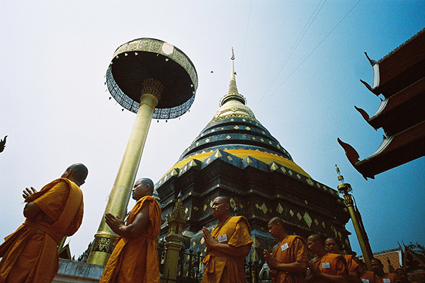 the lomography new russar lens